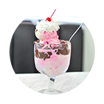 mary mint showboat sundae from mary coyle ol' fashion ice cream